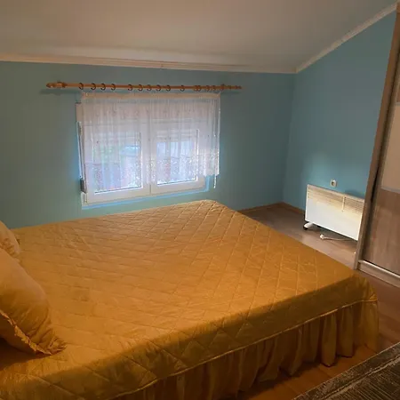 A&e Apartman *